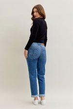 Load image into Gallery viewer, Judy Blue Mid Rise Boyfriend
