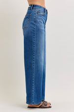 Load image into Gallery viewer, Judy Blue High Waist Baggy/Wide Leg Jeans

